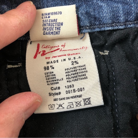 Citizens of Humanity Distressed Low Waist Bootcut Jean. - Picture 3 of 10